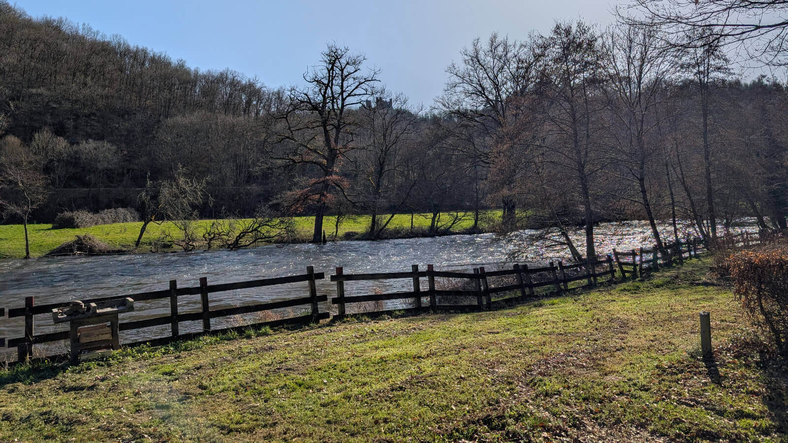 camping rivière sioule